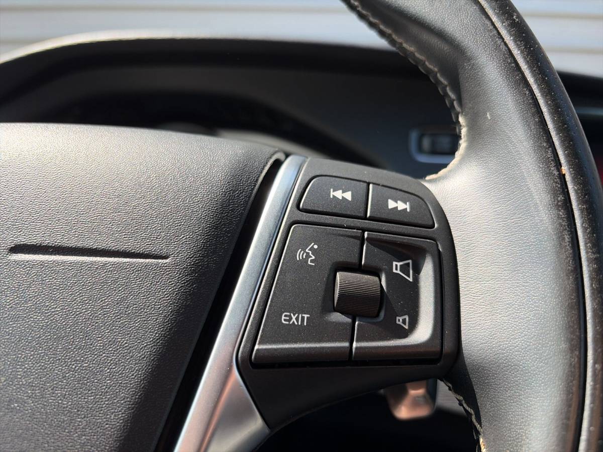 Volvo V40 Volvo V40 1.5 T3 Polar+ Sport / Audio Harman Kardon / Panorama dak / 17″ Velgen /