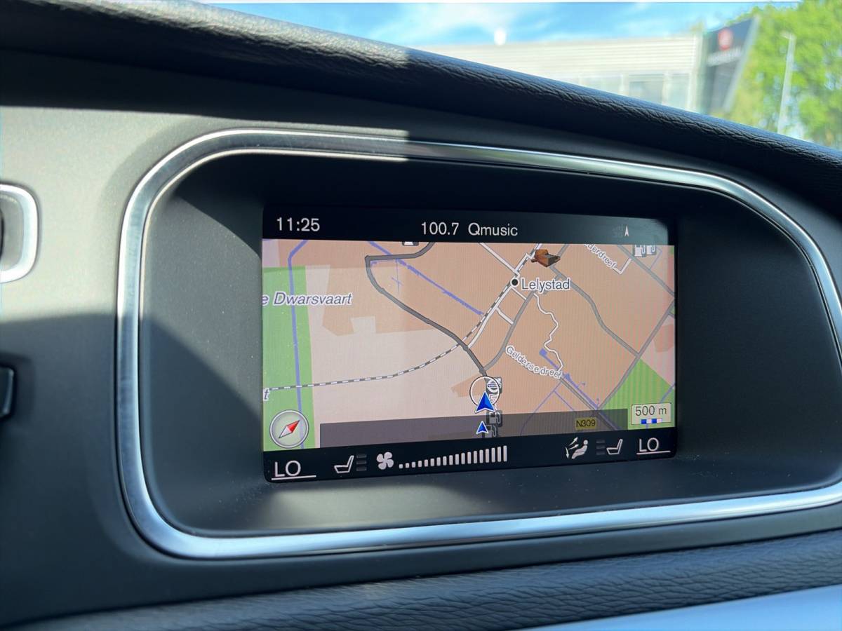 Volvo V40 Volvo V40 1.5 T3 Polar+ Sport / Audio Harman Kardon / Panorama dak / 17″ Velgen /