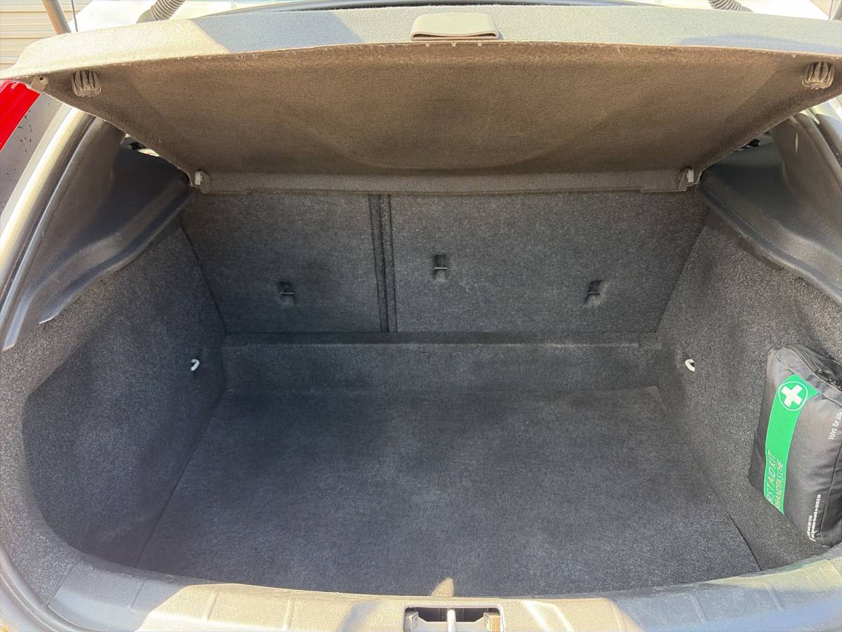 Volvo V40 Volvo V40 1.5 T3 Polar+ Sport / Audio Harman Kardon / Panorama dak / 17″ Velgen /