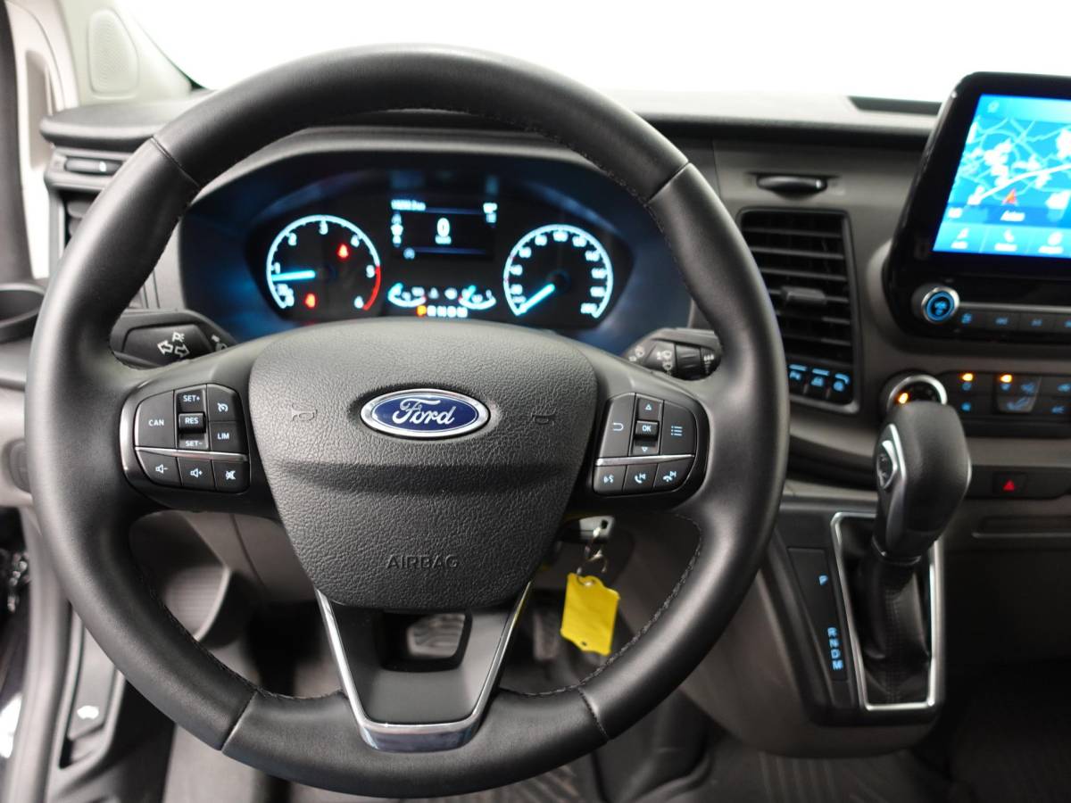 Ford Transit Custom Ford Transit Custom 300 2.0 TDCI L2H1 Trend Automaat Airco Navigatie Cruise Parkeersensoren Camera Trekhaak