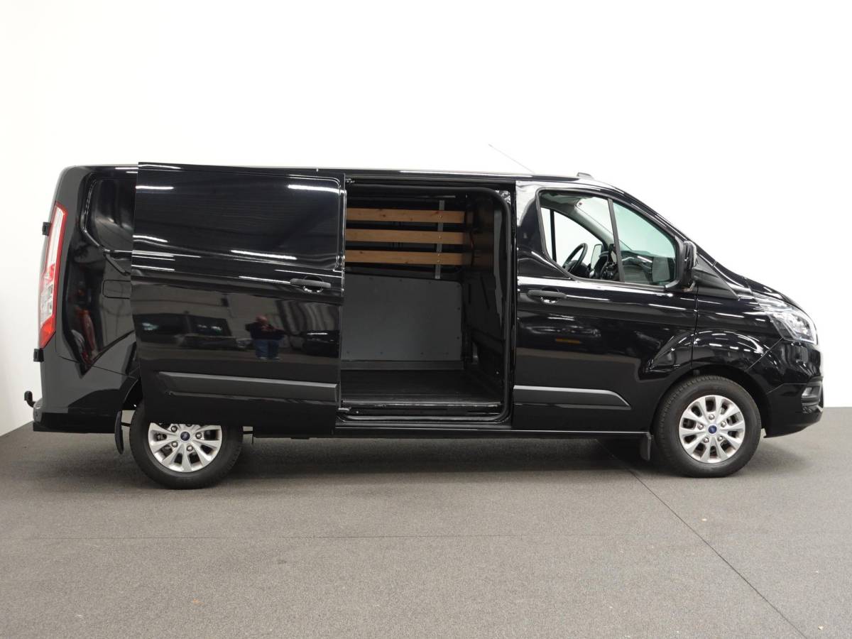 Ford Transit Custom Ford Transit Custom 300 2.0 TDCI L2H1 Trend Automaat Airco Navigatie Cruise Parkeersensoren Camera Trekhaak