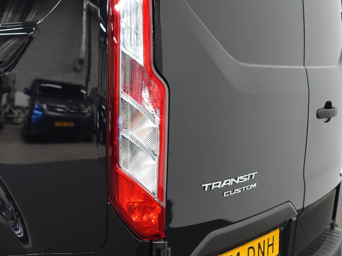 Ford Transit Custom Ford Transit Custom 300 2.0 TDCI L2H1 Trend Automaat Airco Navigatie Cruise Parkeersensoren Camera Trekhaak