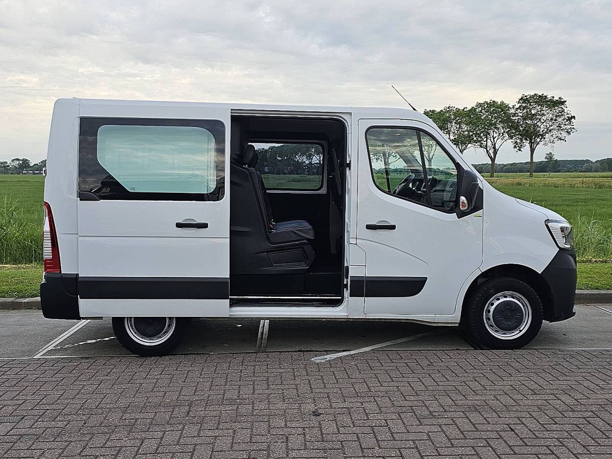 Renault Master RENAULT MASTER 2.3 l1h1 dubbel cabine!