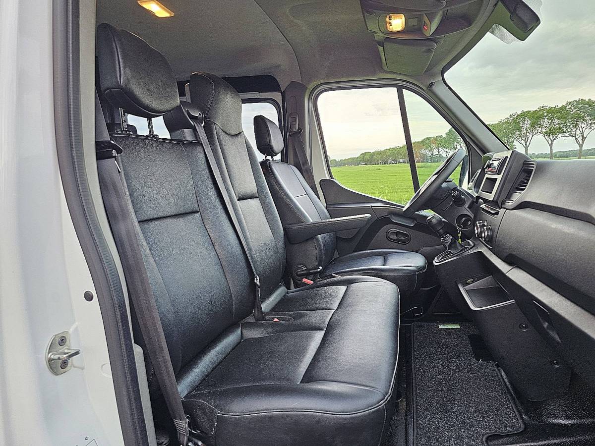 Renault Master RENAULT MASTER 2.3 l1h1 dubbel cabine!