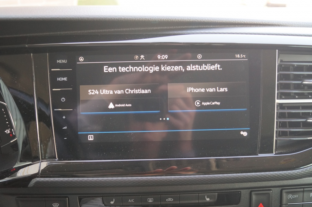 Volkswagen Transporter Volkswagen Transporter 2.0 TDI 199pk DSG Bulli 4Motion Dubbel cabine L2-H1