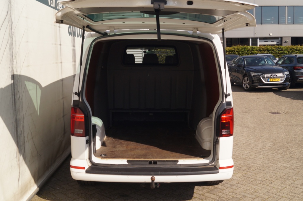 Volkswagen Transporter Volkswagen Transporter 2.0 TDI 199pk DSG Bulli 4Motion Dubbel cabine L2-H1