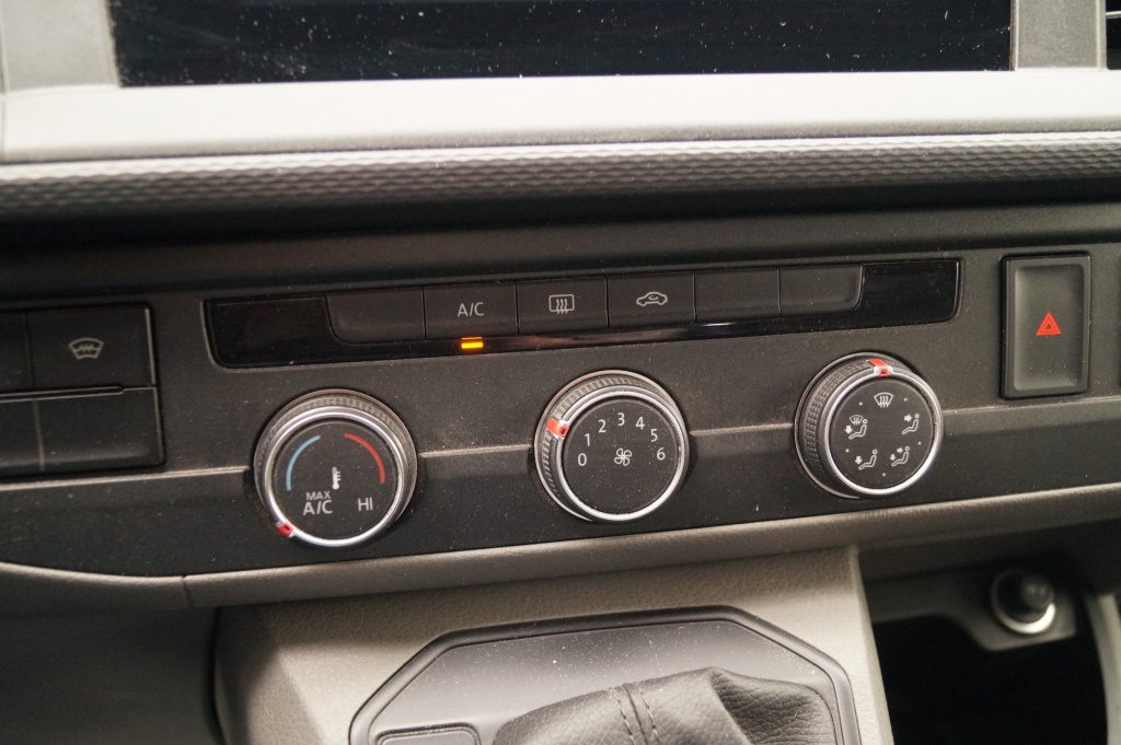 Volkswagen Transporter Volkswagen Transporter 2.0 TDI 199pk DSG 4Motion L1-H1 -NAVI-CAM-PDC-