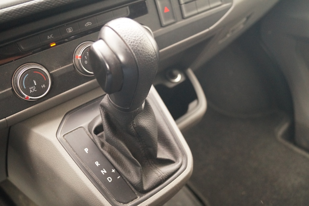 Volkswagen Transporter Volkswagen Transporter 2.0 TDI 199pk DSG 4Motion L1-H1 -NAVI-CAM-PDC-