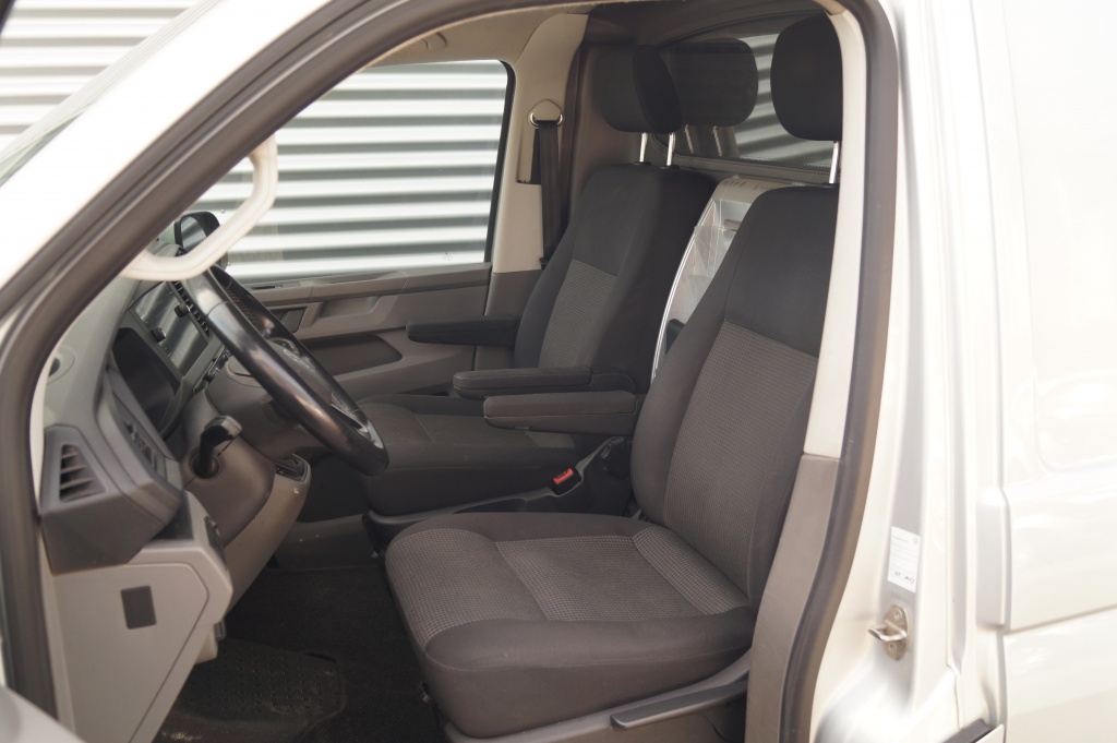 Volkswagen Transporter Volkswagen Transporter 2.0 TDI 199pk DSG 4Motion L1-H1 -NAVI-CAM-PDC-