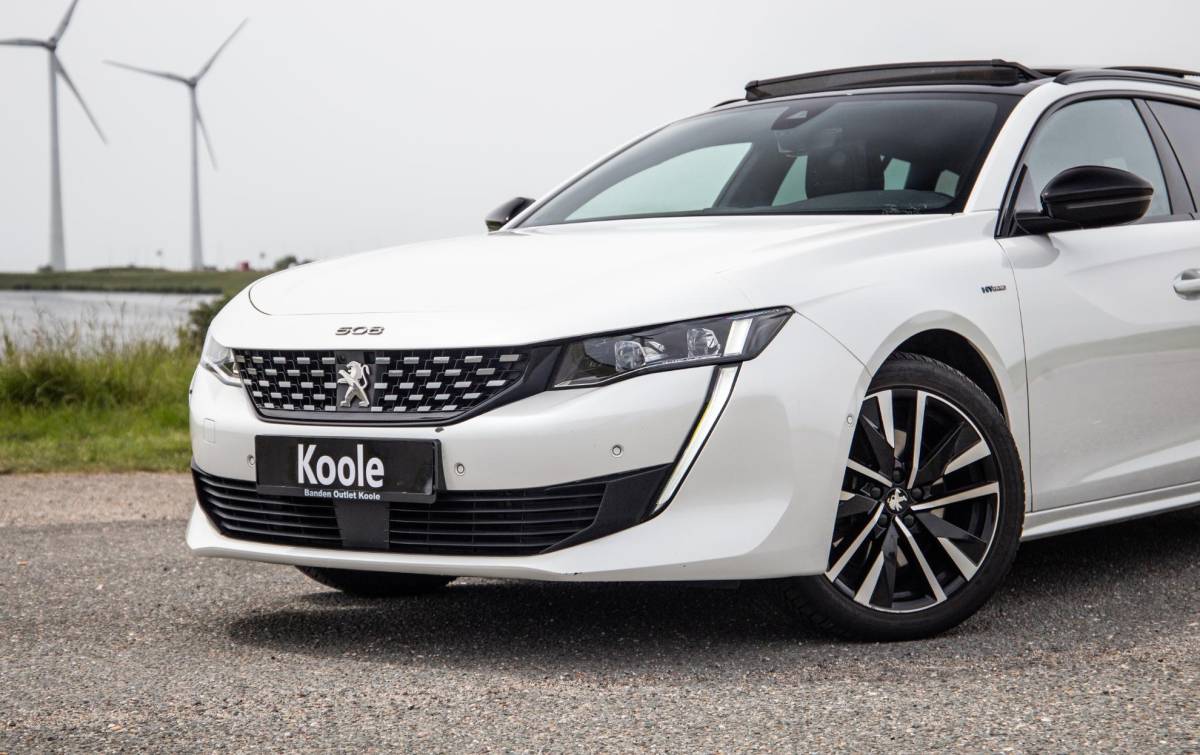 Peugeot 508 Peugeot 508 1.6 PureTech Blue Lease GT PANORAMA DAK / LEDER / DEALER ONDERHOUDEN / LED