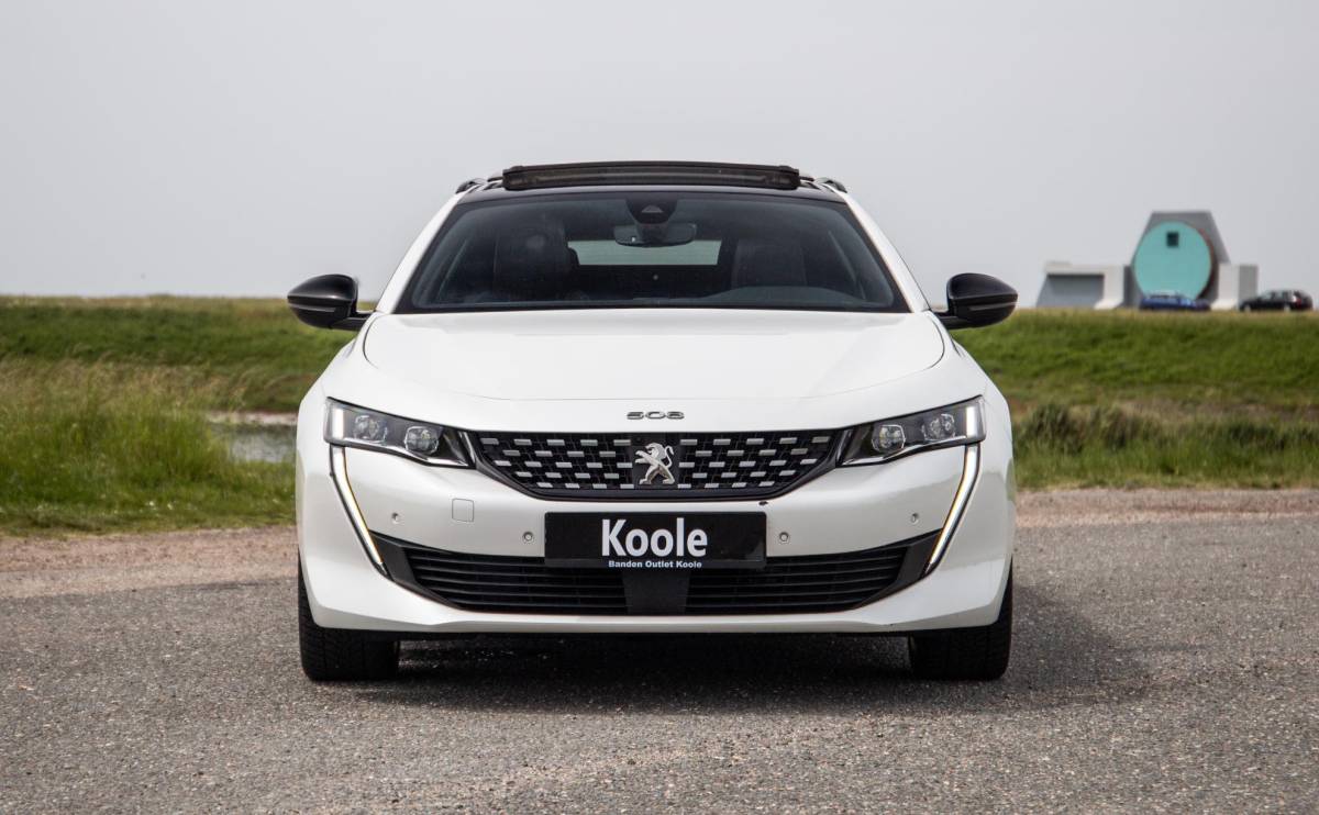 Peugeot 508 Peugeot 508 1.6 PureTech Blue Lease GT PANORAMA DAK / LEDER / DEALER ONDERHOUDEN / LED