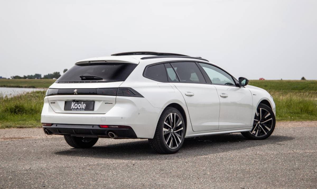 Peugeot 508 Peugeot 508 1.6 PureTech Blue Lease GT PANORAMA DAK / LEDER / DEALER ONDERHOUDEN / LED