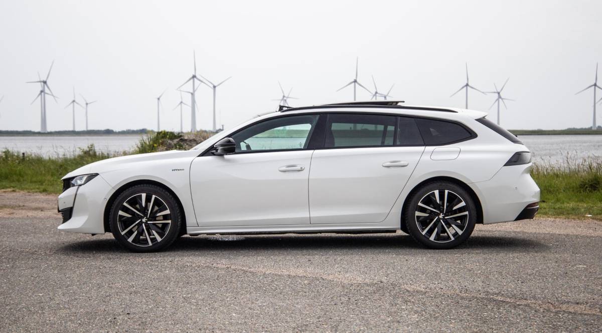Peugeot 508 Peugeot 508 1.6 PureTech Blue Lease GT PANORAMA DAK / LEDER / DEALER ONDERHOUDEN / LED
