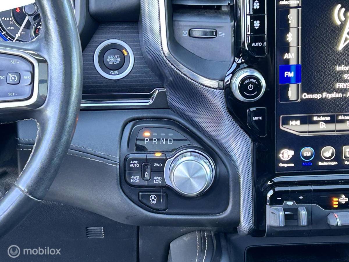 Dodge Ram 1500 Dodge Ram 1500 4X4 5.7 V8 4×4 Crew Cab LIMITED LPG 300 LITER