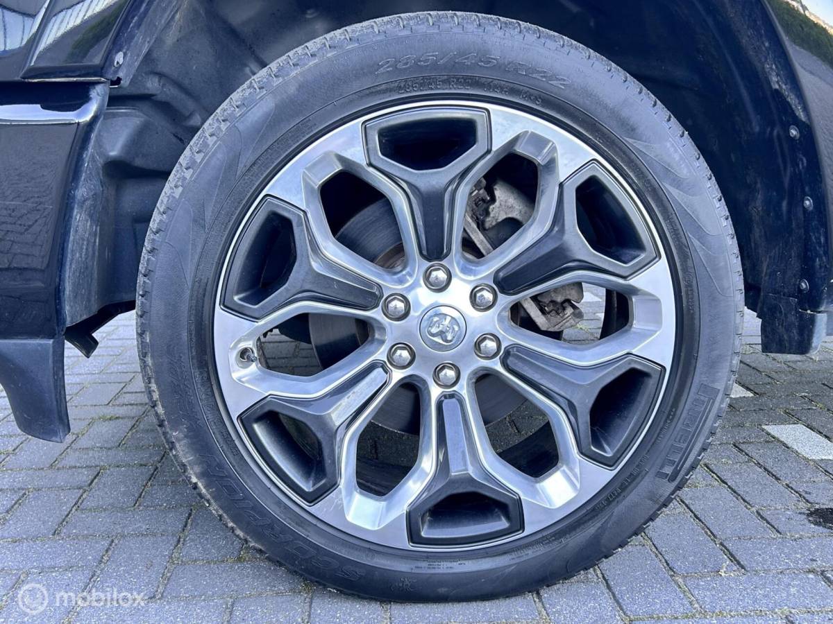 Dodge Ram 1500 Dodge Ram 1500 4X4 5.7 V8 4×4 Crew Cab LIMITED LPG 300 LITER