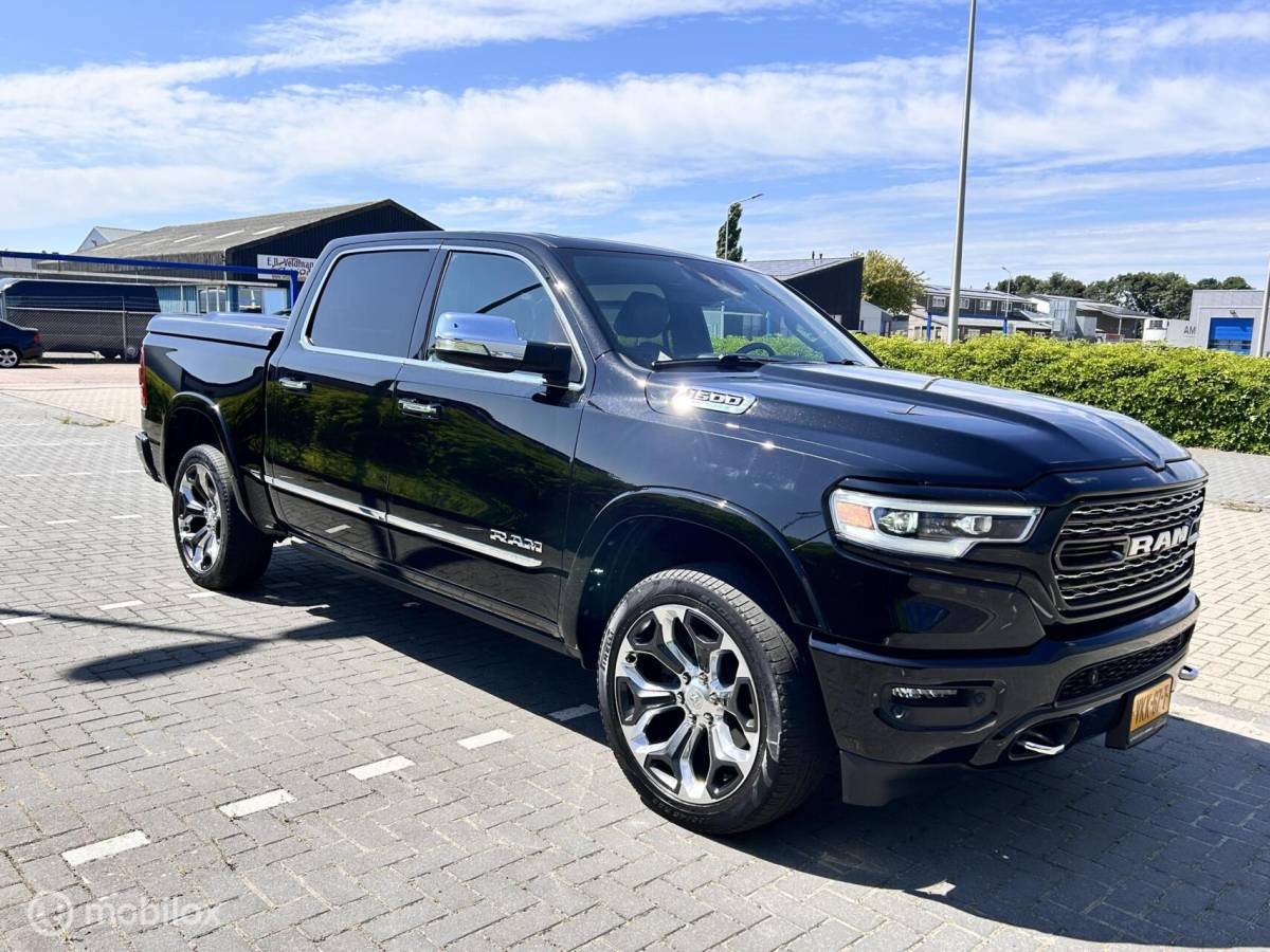 Dodge Ram 1500 Dodge Ram 1500 4X4 5.7 V8 4×4 Crew Cab LIMITED LPG 300 LITER