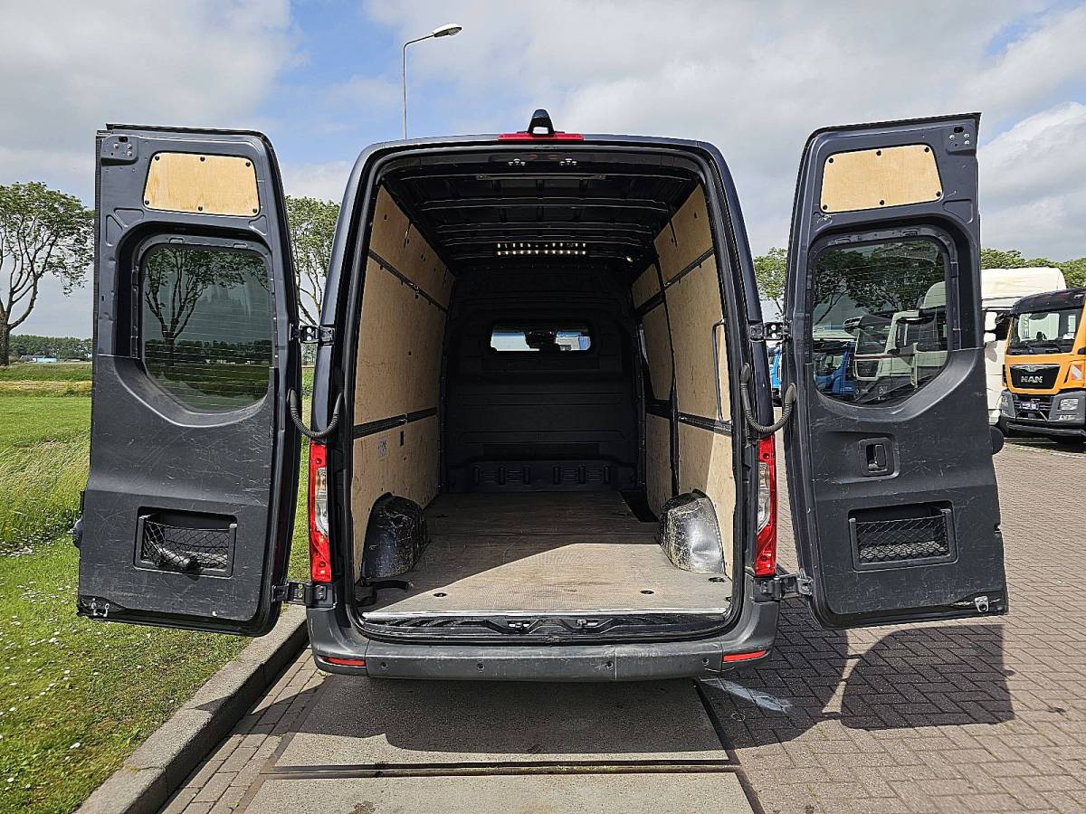 Mercedes-Benz Sprinter MERCEDES-BENZ SPRINTER 317 l2h2 led mbux10