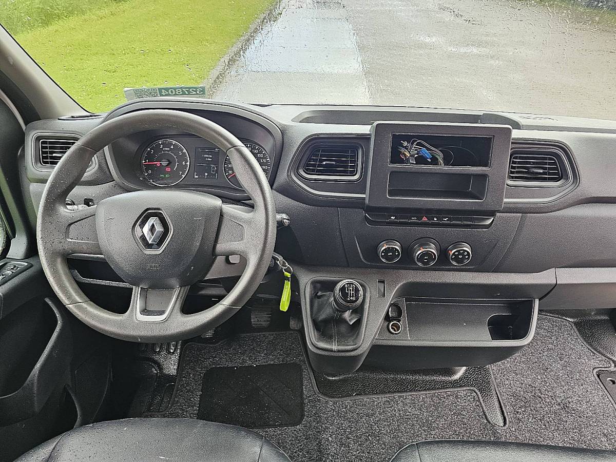 Renault Master RENAULT MASTER 2.3 l1h1 dubbel cabine!