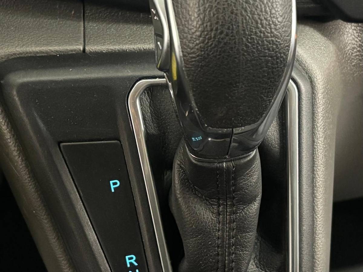 Ford Transit Custom Ford Transit Custom 320 2.0 TDCI L2H1 Trend Airco Cruise Control Trekhaak Lane Assist Stoelverwarming
