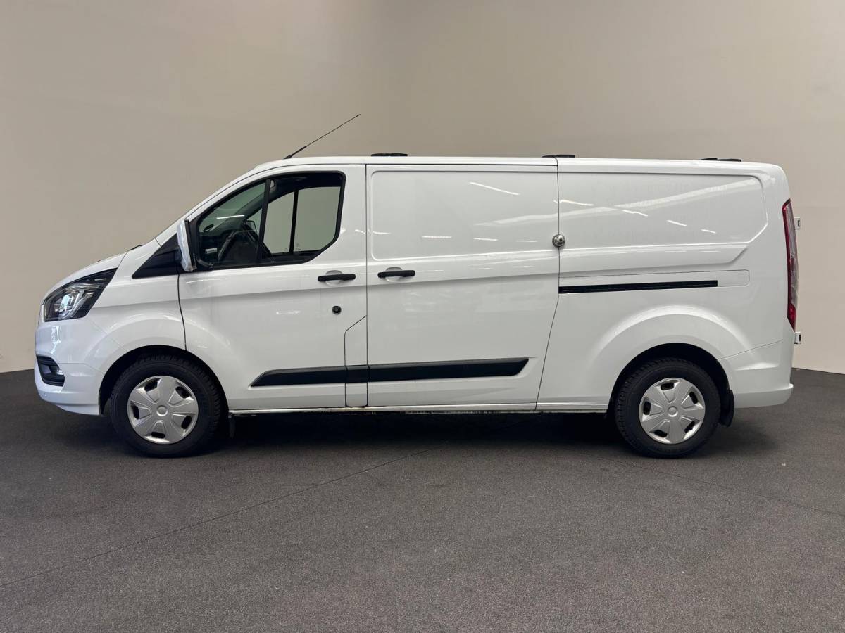 Ford Transit Custom Ford Transit Custom 320 2.0 TDCI L2H1 Trend Airco Cruise Control Trekhaak Lane Assist Stoelverwarming