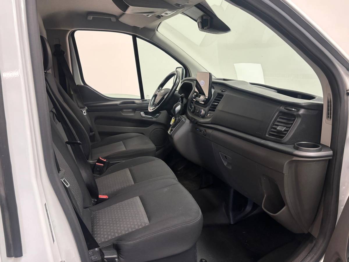Ford Transit Custom Ford Transit Custom 320 2.0 TDCI L2H1 Trend Airco Cruise Control Trekhaak Lane Assist Stoelverwarming