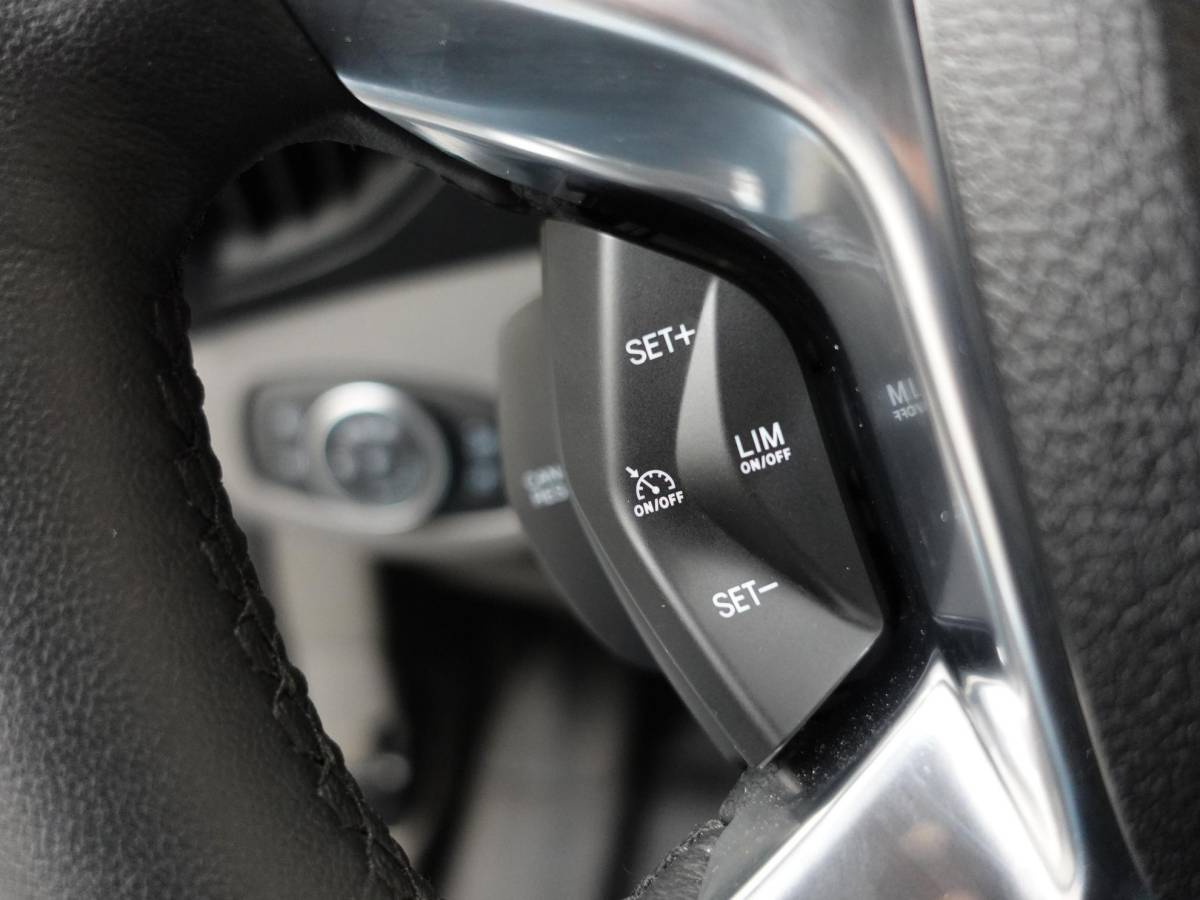 Ford Transit Connect Ford Transit Connect 1.5 EcoBlue L2 Trend Automaat Navigatie Airco Parkeersensoren Cruise Control Camera