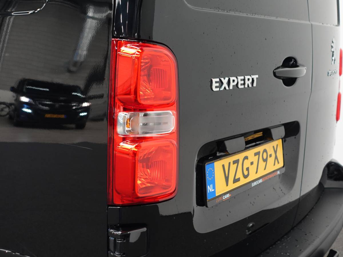 Peugeot Expert Peugeot Expert 2.0 BlueHDI 145PK L3 Automaat Cruise control Navigatie Trekhaak Carplay