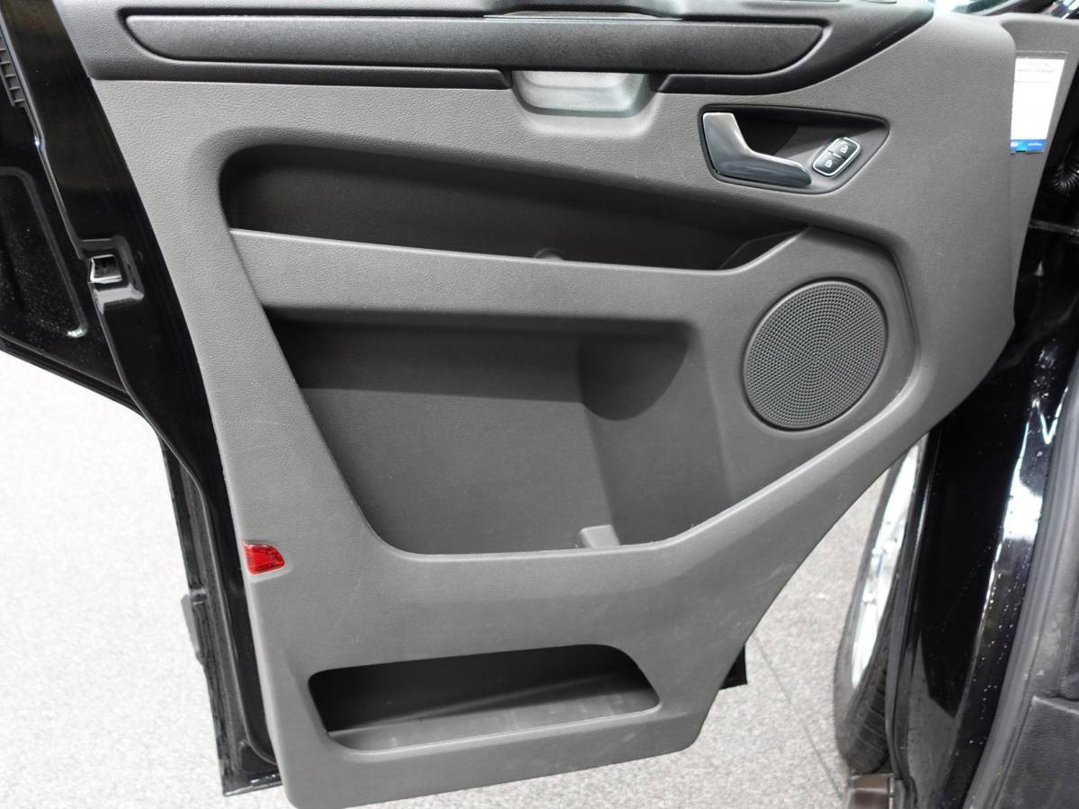 Ford Transit Custom Ford Transit Custom 130pk Automaat L2H1 Trend Navigatie Cruise control Camera Parkeersensoren Trekhaak Airco