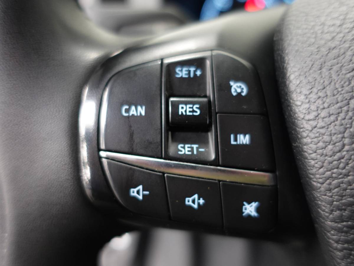 Ford Transit Custom Ford Transit Custom 130pk Automaat L2H1 Trend Navigatie Cruise control Camera Parkeersensoren Trekhaak Airco