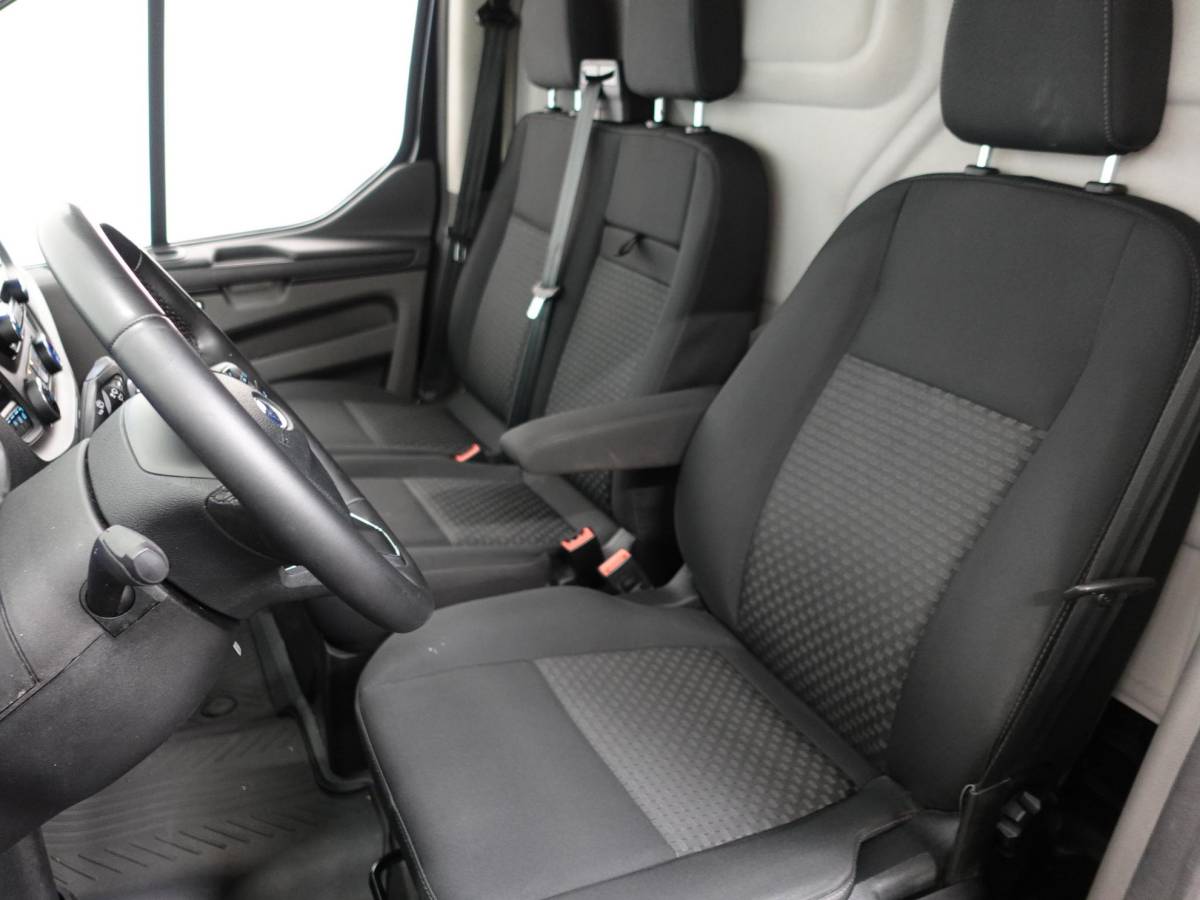 Ford Transit Custom Ford Transit Custom 130pk Automaat L2H1 Trend Navigatie Cruise control Camera Parkeersensoren Trekhaak Airco