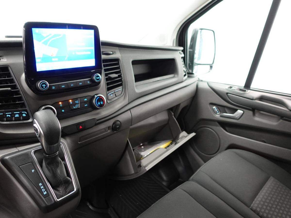 Ford Transit Custom Ford Transit Custom 130pk Automaat L2H1 Trend Navigatie Cruise control Camera Parkeersensoren Trekhaak Airco