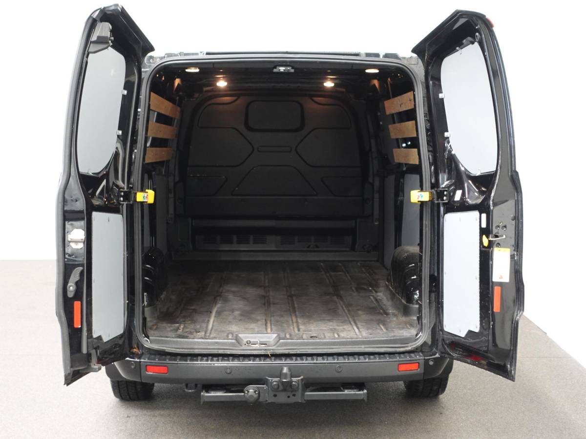 Ford Transit Custom Ford Transit Custom 130pk Automaat L2H1 Trend Navigatie Cruise control Camera Parkeersensoren Trekhaak Airco
