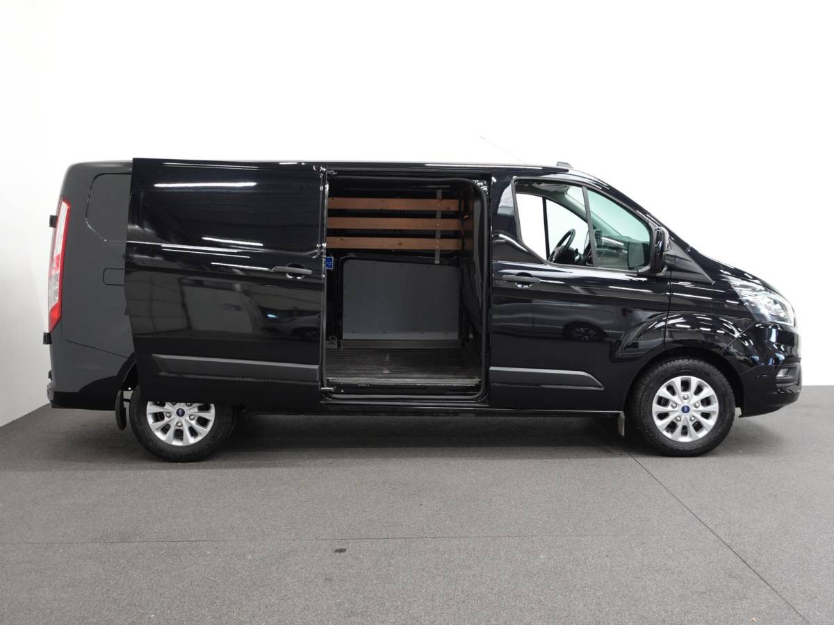Ford Transit Custom Ford Transit Custom 130pk Automaat L2H1 Trend Navigatie Cruise control Camera Parkeersensoren Trekhaak Airco