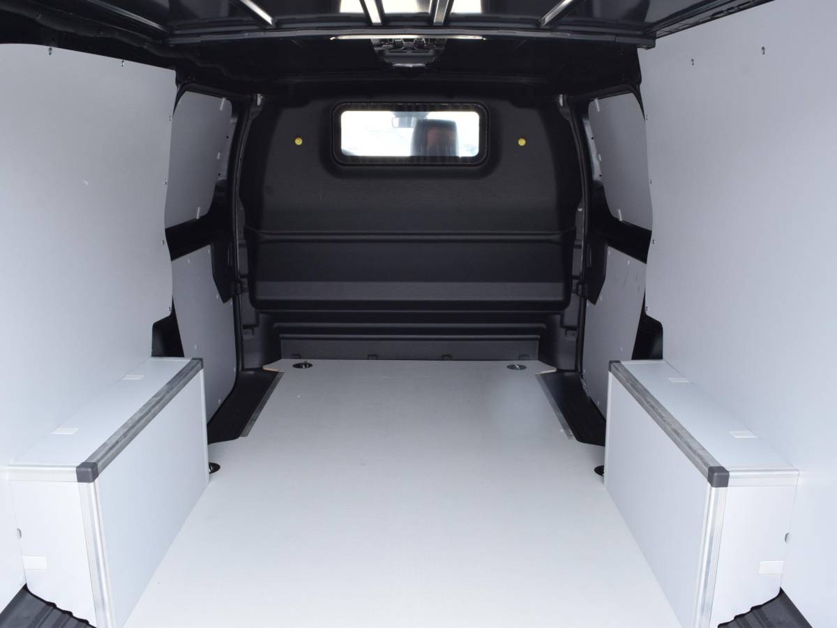 Citroën ë-Jumpy Citroen ë-Jumpy L3 75 kWh | STX Sport | Mooiste bus van NL (!) | Lederen bekleding | Spoilerpakket | 18 inch Lichtmetalen velgen | City NAV pakket | Comfort pakket | Winterpakket | 2x schuifdeur | laadruimtebetimmering |