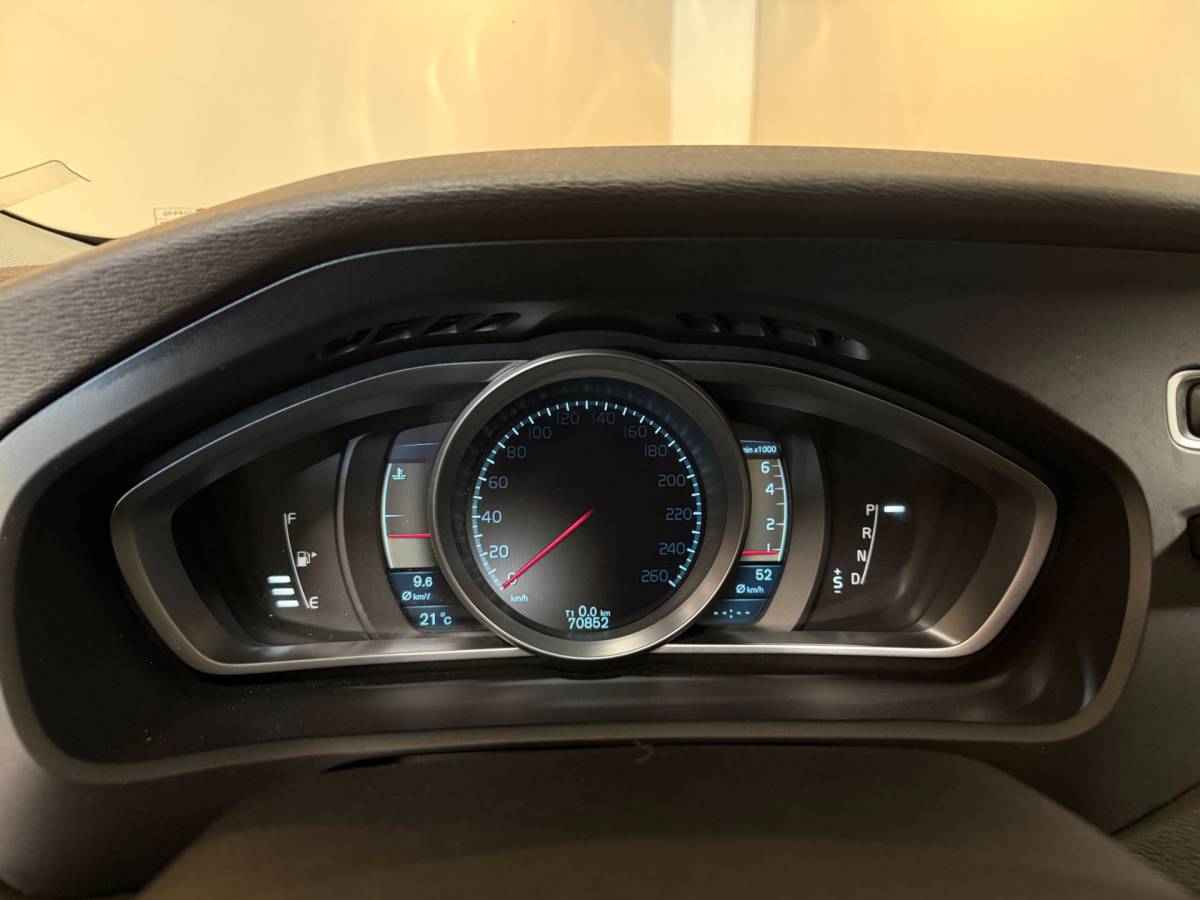 Volvo V40 Volvo V40 Cross Country 2.5 T5 Momentum *Automaat* 254Pk! Trekhaak|Camera|Leer|Rose goud