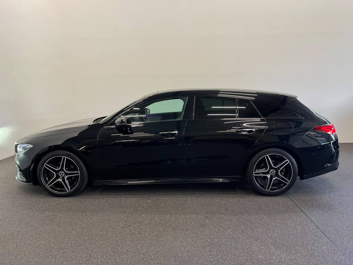 Mercedes-Benz CLA Mercedes-Benz CLA-klasse Shooting Brake 180 Business Solution AMG Panoramadak Trekhaak Multibeam LED Nightpakket