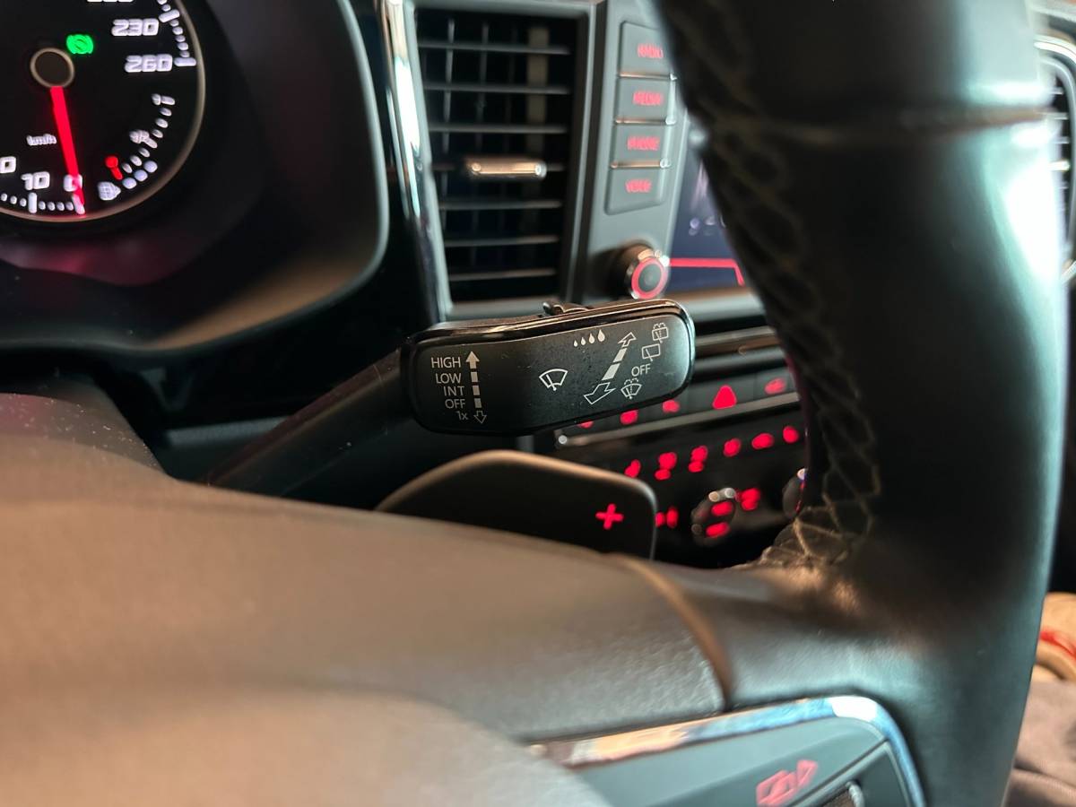 SEAT Ateca Seat Ateca 1.5 TSI AUTOMAAT XCELLENCE BUSINESS INTENSE|CLIMA AIRCO|NAVIGATIE|CRUISE CONTROL|LM-VELGEN|ISOFIX|APPLE CARPLAY+ANDROID