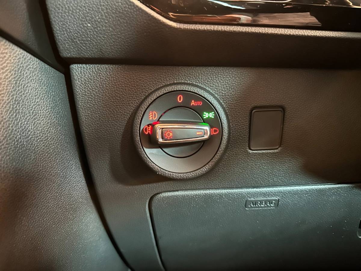 SEAT Ateca Seat Ateca 1.5 TSI AUTOMAAT XCELLENCE BUSINESS INTENSE|CLIMA AIRCO|NAVIGATIE|CRUISE CONTROL|LM-VELGEN|ISOFIX|APPLE CARPLAY+ANDROID