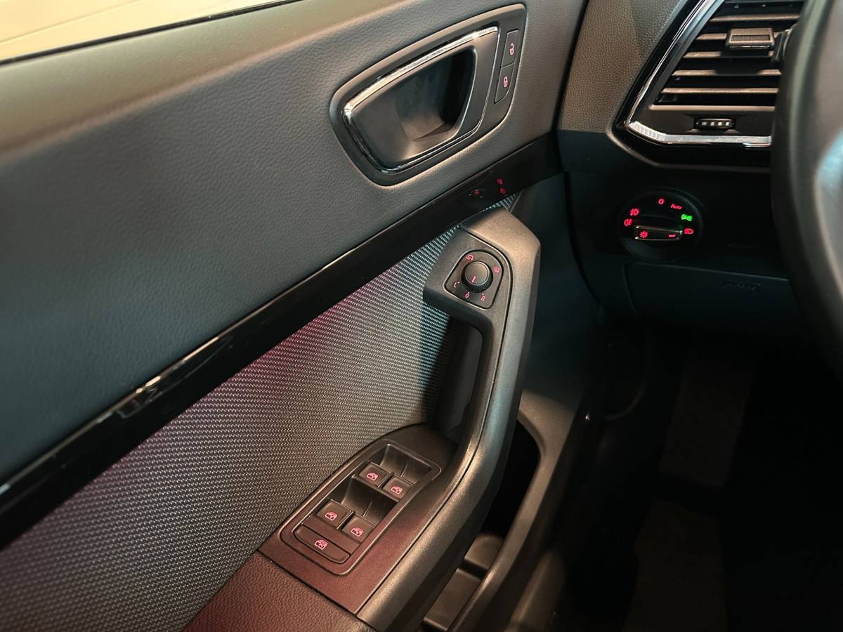 SEAT Ateca Seat Ateca 1.5 TSI AUTOMAAT XCELLENCE BUSINESS INTENSE|CLIMA AIRCO|NAVIGATIE|CRUISE CONTROL|LM-VELGEN|ISOFIX|APPLE CARPLAY+ANDROID
