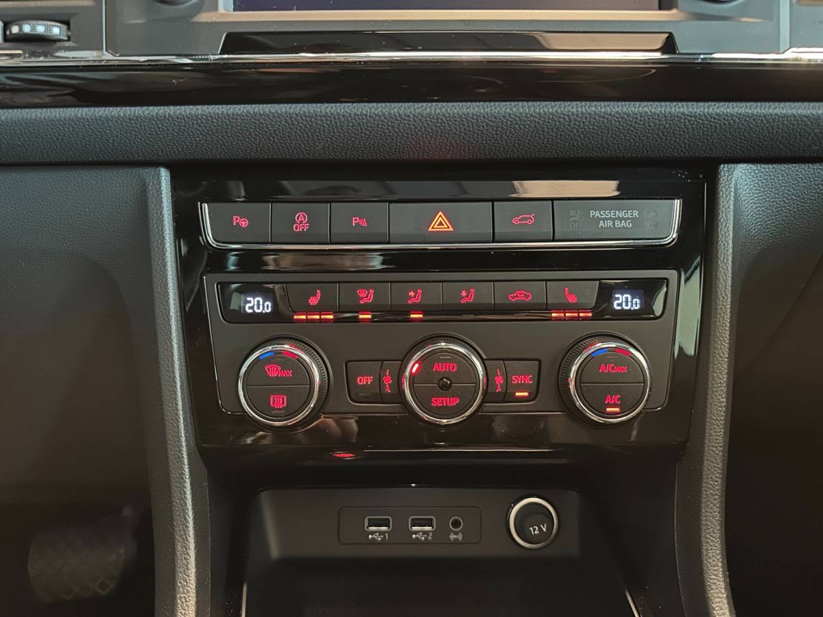 SEAT Ateca Seat Ateca 1.5 TSI AUTOMAAT XCELLENCE BUSINESS INTENSE|CLIMA AIRCO|NAVIGATIE|CRUISE CONTROL|LM-VELGEN|ISOFIX|APPLE CARPLAY+ANDROID