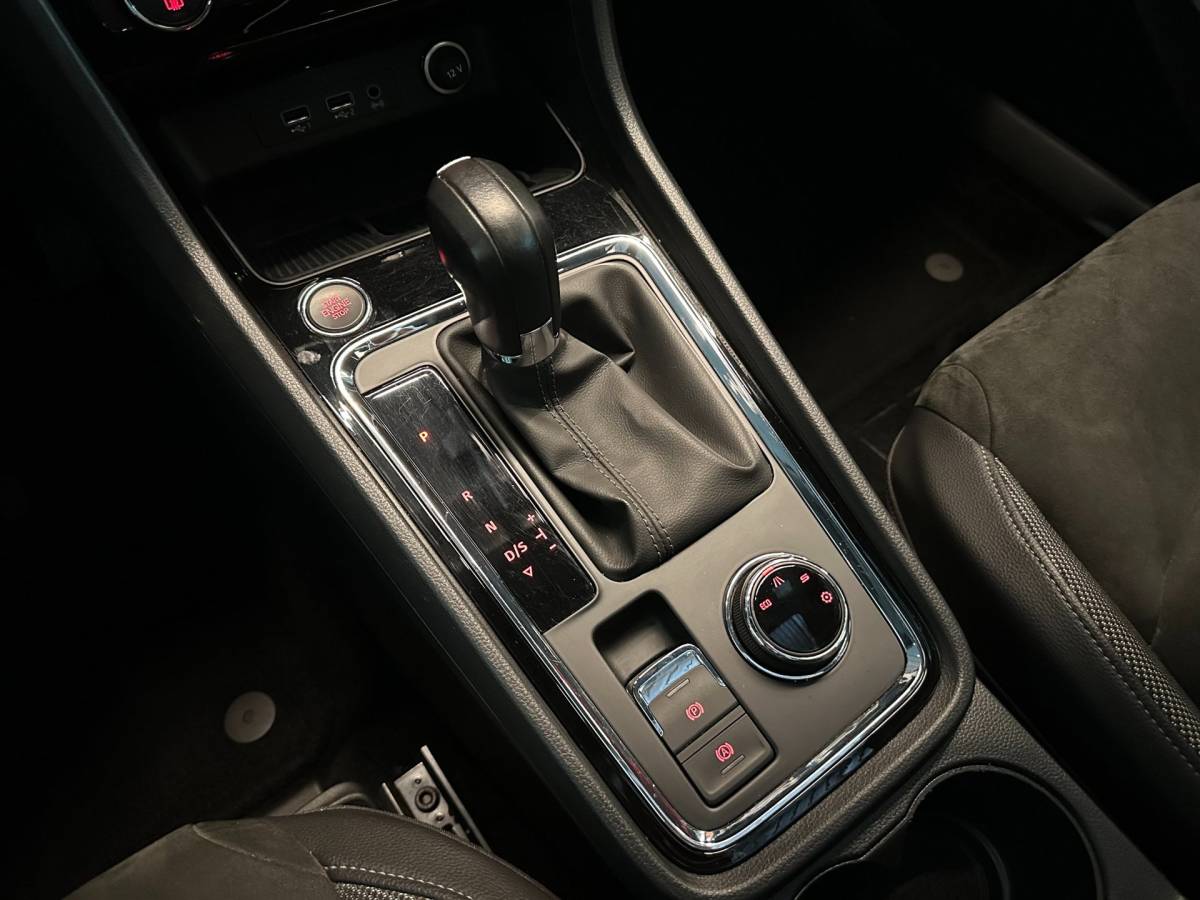 SEAT Ateca Seat Ateca 1.5 TSI AUTOMAAT XCELLENCE BUSINESS INTENSE|CLIMA AIRCO|NAVIGATIE|CRUISE CONTROL|LM-VELGEN|ISOFIX|APPLE CARPLAY+ANDROID