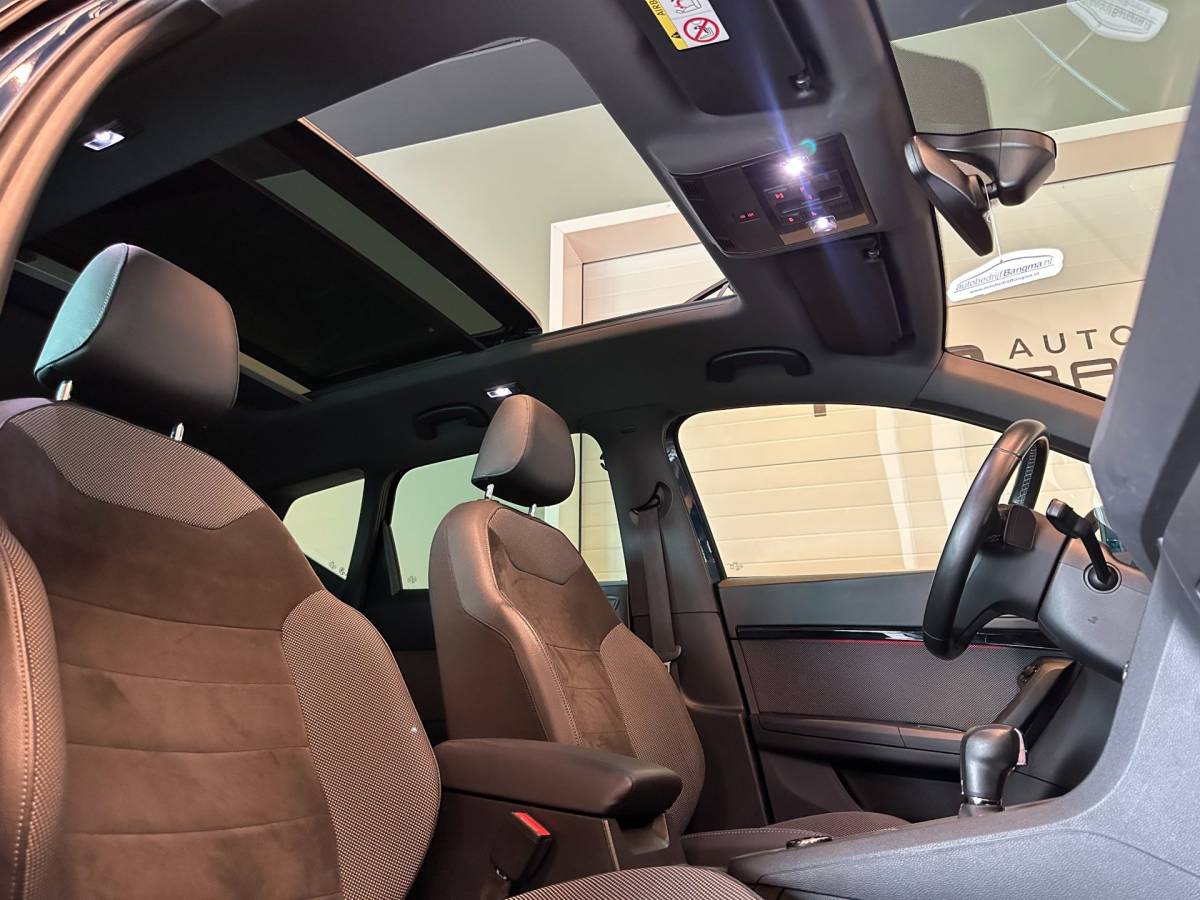 SEAT Ateca Seat Ateca 1.5 TSI AUTOMAAT XCELLENCE BUSINESS INTENSE|CLIMA AIRCO|NAVIGATIE|CRUISE CONTROL|LM-VELGEN|ISOFIX|APPLE CARPLAY+ANDROID