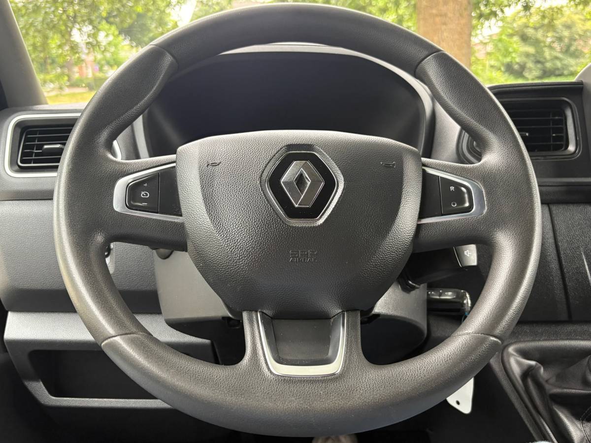Renault Master Renault Master T33 2.3 dCi 135 L2H2 Work Edition* Navi*Cruise*Airco*TREKHAAK*Cruise*3 zitplaatsen*NAP