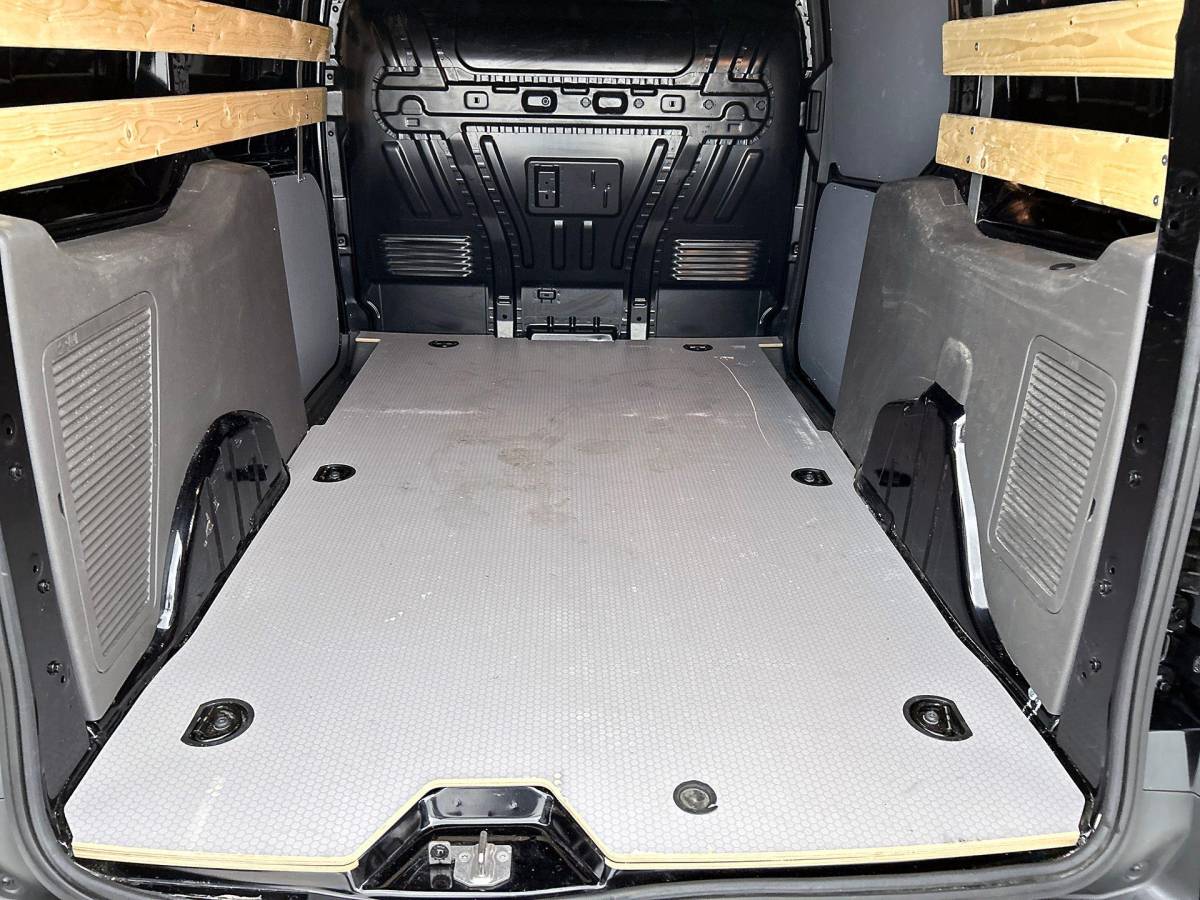 Ford Transit Connect Ford Transit Connect 1.5 EcoBlue L2 Trend Automaat Airco Navigatie Cruise control Camera Parkeersensoren