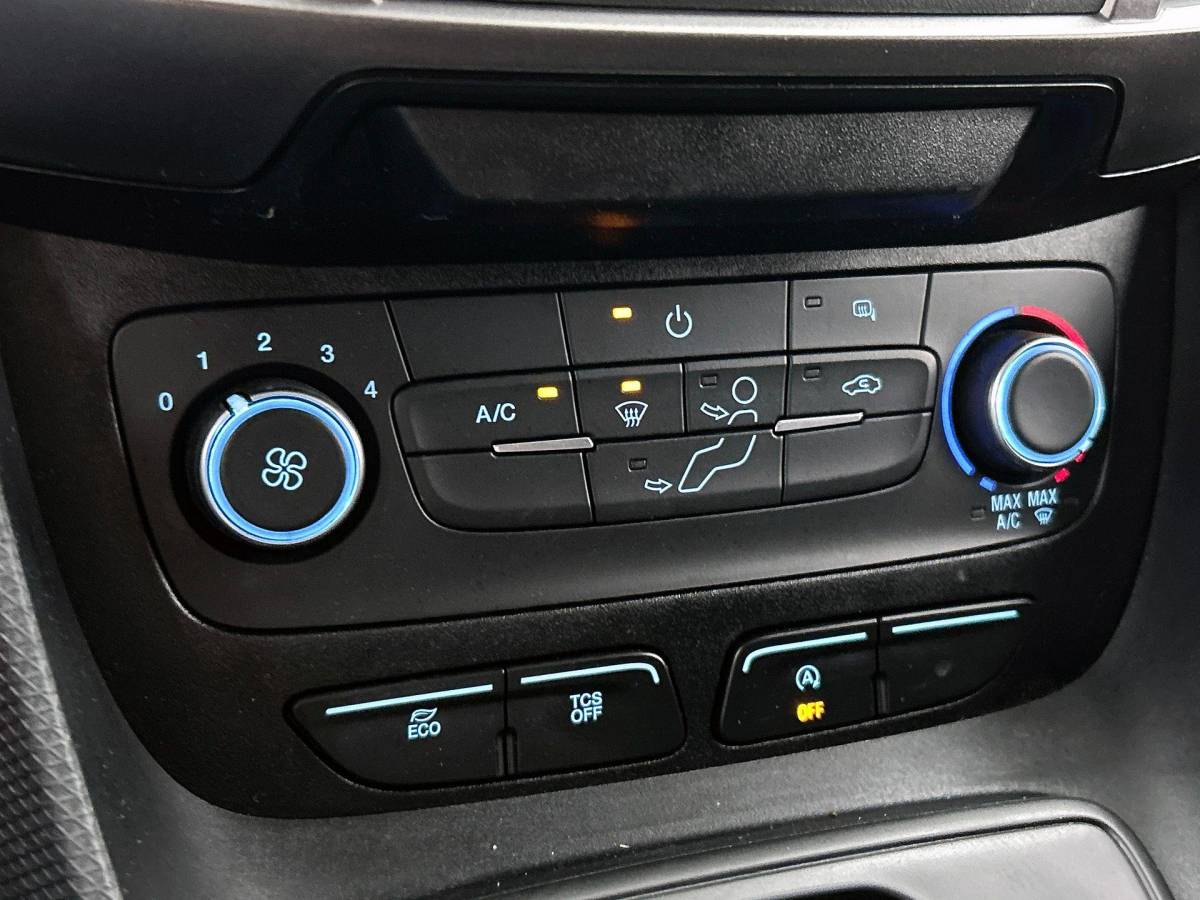 Ford Transit Connect Ford Transit Connect 1.5 EcoBlue L2 Trend Automaat Airco Navigatie Cruise control Camera Parkeersensoren
