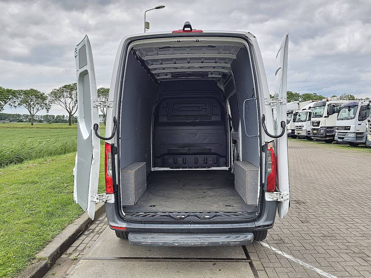 Mercedes-Benz eSprinter MERCEDES-BENZ ESPRINTER 55 kwh 168 km wltp