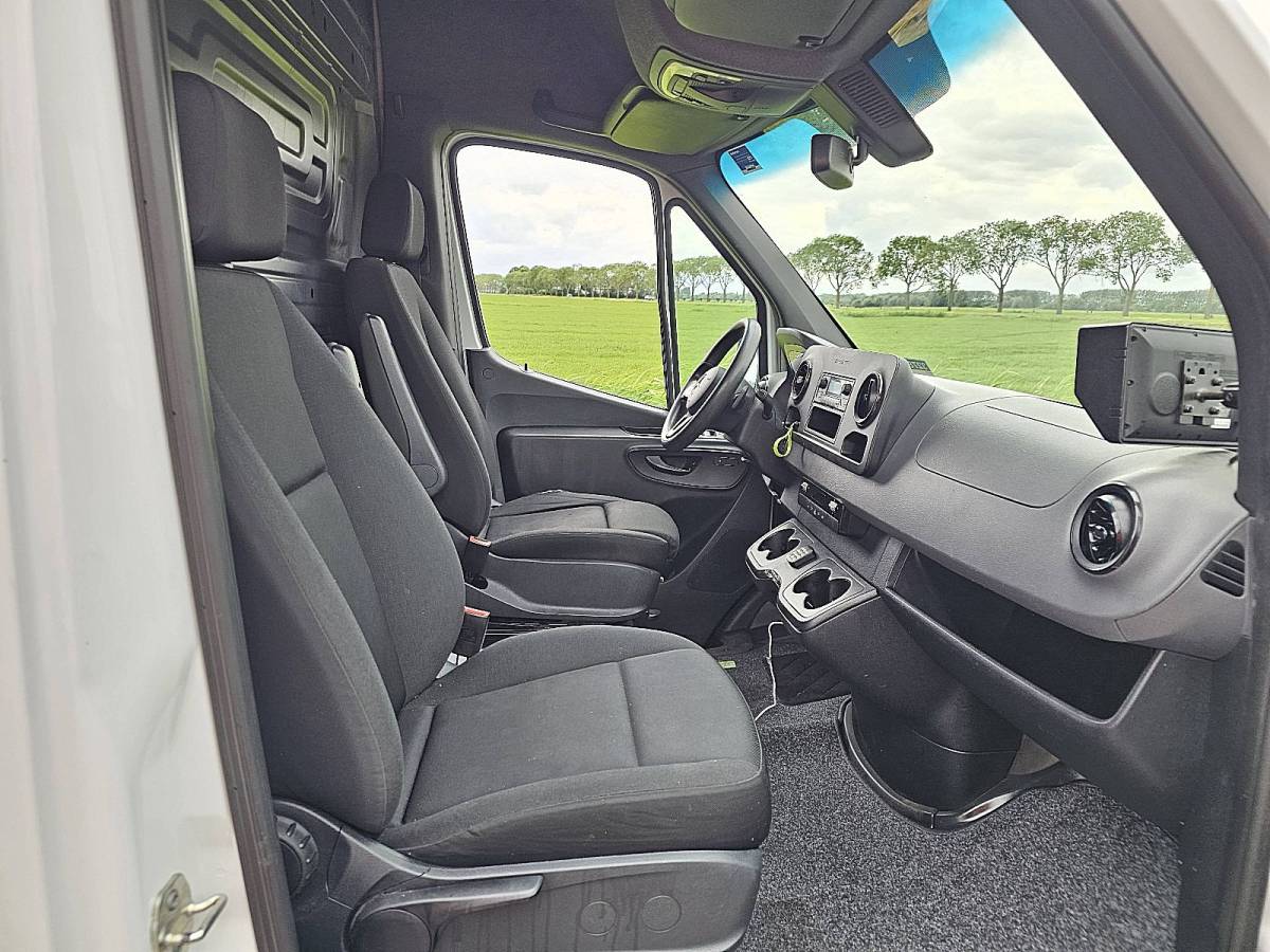 Mercedes-Benz eSprinter MERCEDES-BENZ ESPRINTER 55 kwh 168 km wltp