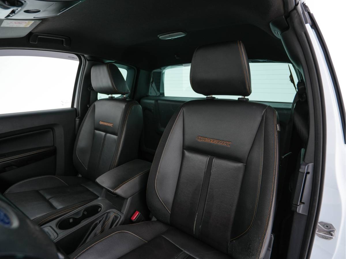 Ford Ranger Ford Ranger 2.0 EcoBlue Wildtrak Supercab AWD Aut. *FULL-LED | LEATHER-ALCANTARA | ADAPTIVE-CRUISE | HEATED-COMFORTSEATS | CAMERA | KEYLESS | NAVI-FULLMAP | PRIVACY-GLASS | DAB+ | ECC | PDC | CRUISE | TOWBAR | FORD-SYNC-3 | 18”ALU*