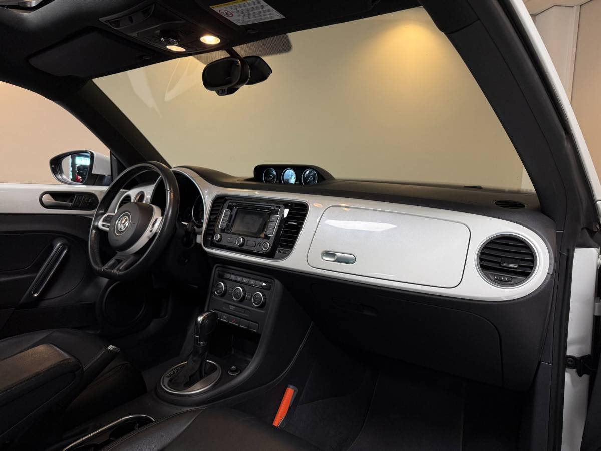 Volkswagen Beetle Volkswagen Beetle 1.4 TSI Design *Automaat* 2de Eigenaar|Pano/Schuifdak|Leer|Navi|Cruise|NAP