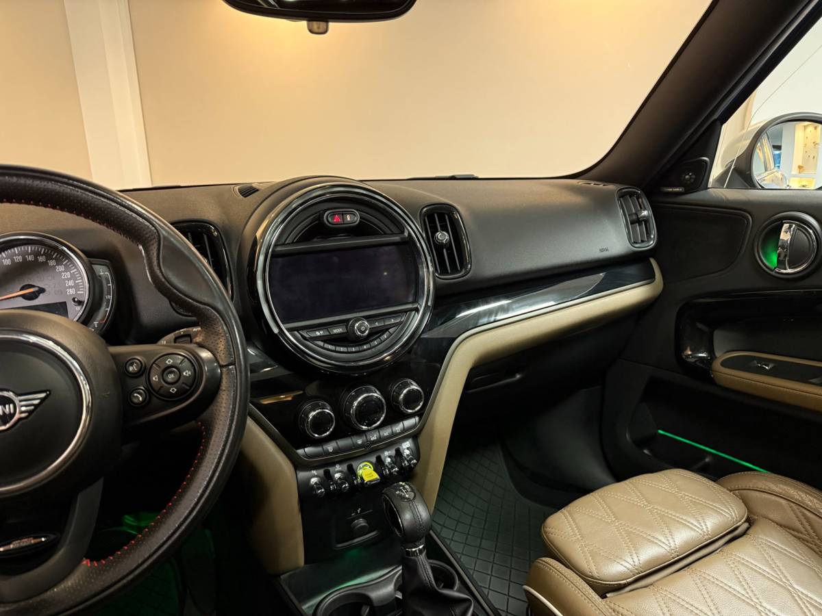 MINI Countryman Mini Mini Countryman 2.0 Cooper S E ALL4 *Pracht-interieur!* JCW-stuur|Pano|All-seasons